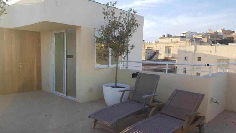 D Townhouse Hotel 3*