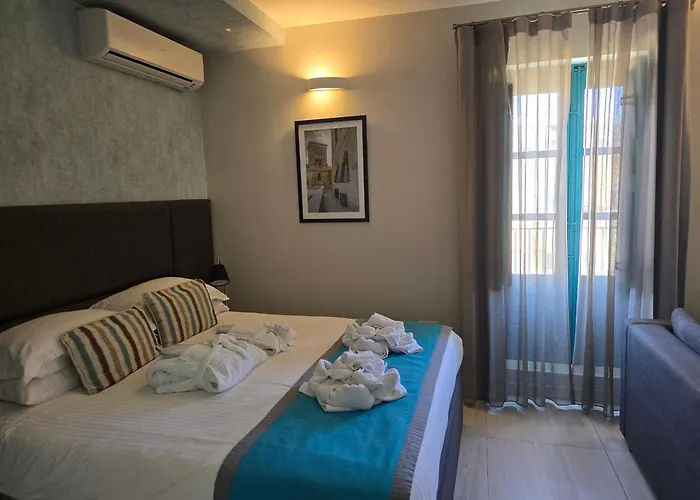 D Townhouse Boutique Suites