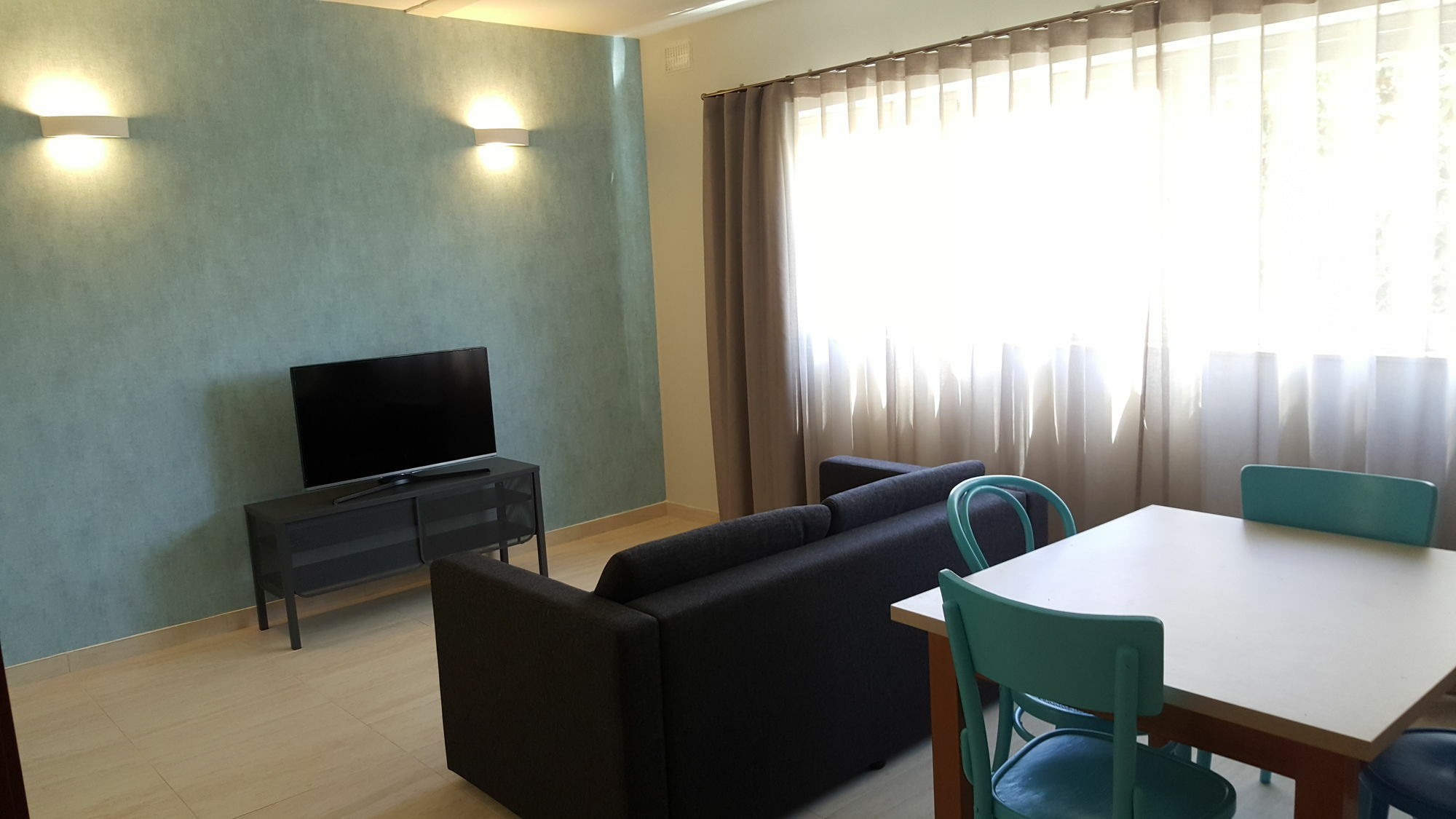 D Townhouse Hotel