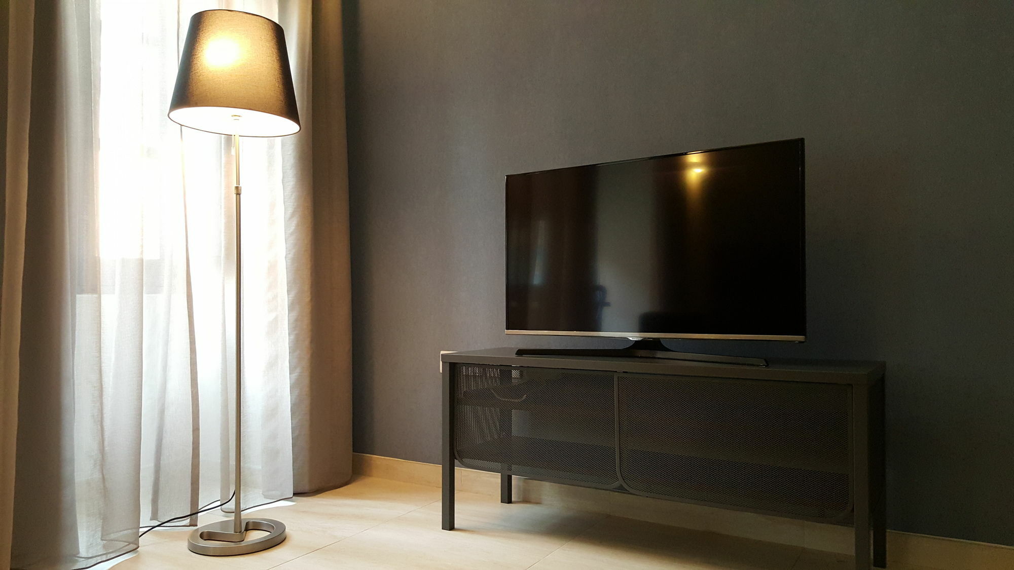 D Townhouse Hotel